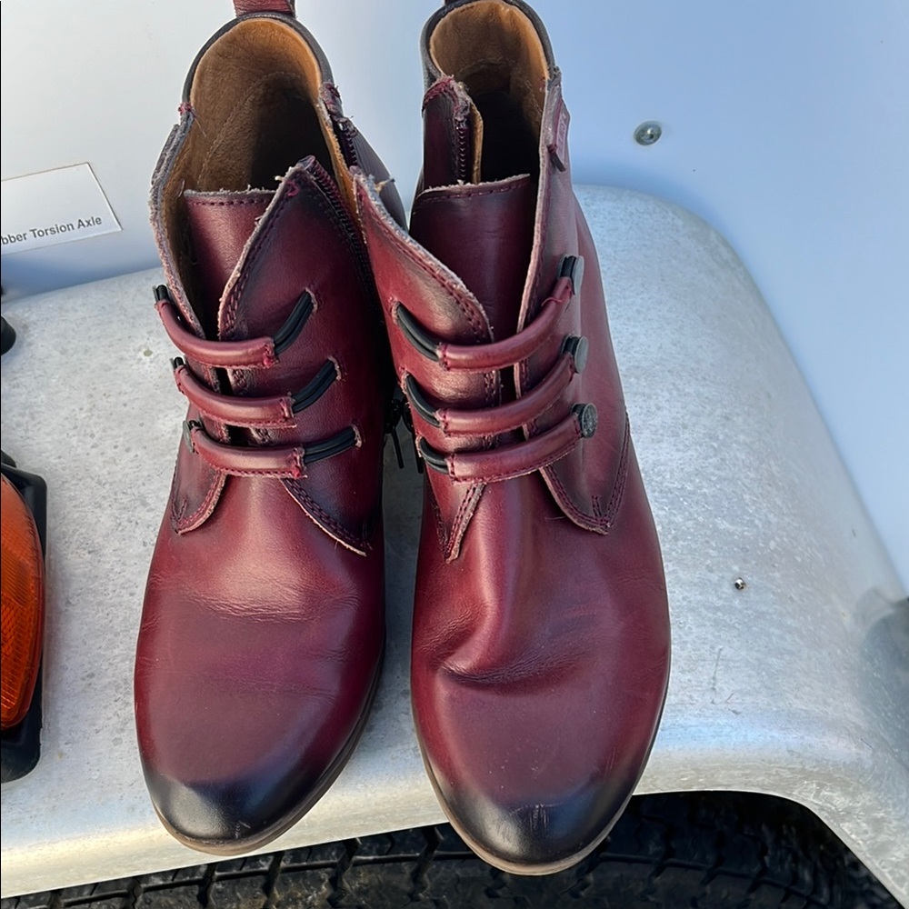 Pikolino’s size 36, like new only worn a few times